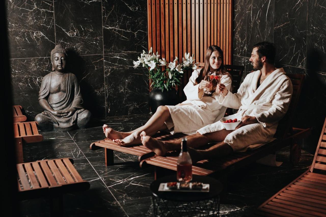 Hotel Central Park Подебрады Экстерьер фото